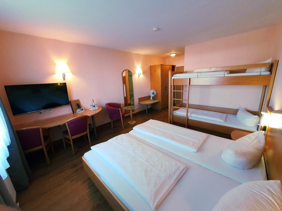 Hotel Sunparc - Shuttle Zum Europa-Park Rust 4Km & Rulantica 2Km 灵斯海姆 外观 照片