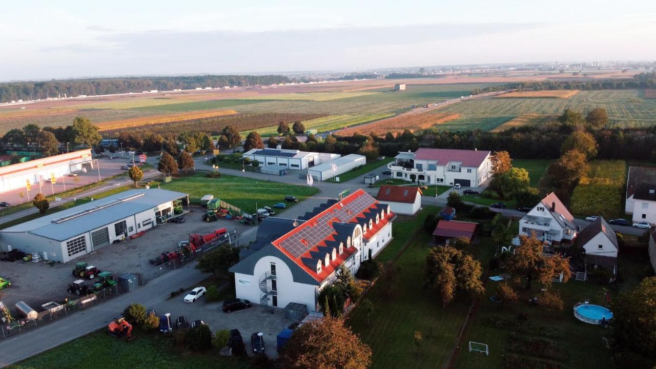 Hotel Sunparc - Shuttle Zum Europa-Park Rust 4Km & Rulantica 2Km 灵斯海姆 外观 照片