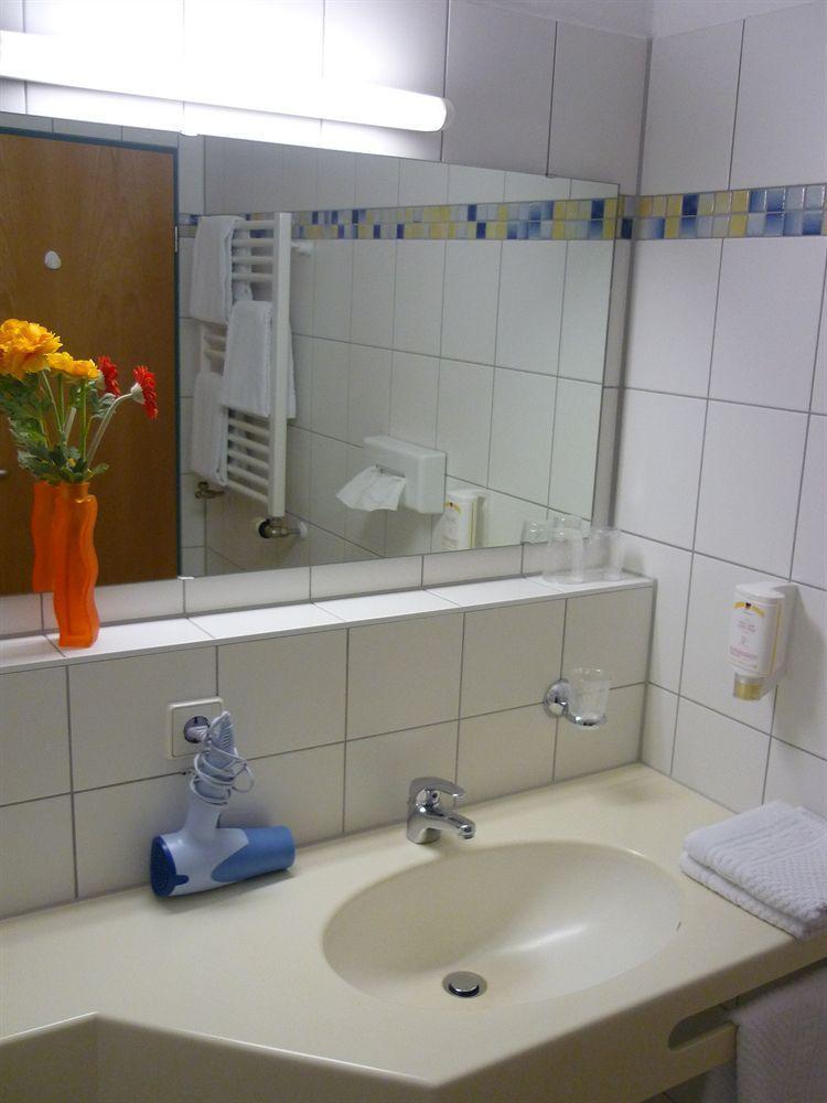Hotel Sunparc - Shuttle Zum Europa-Park Rust 4Km & Rulantica 2Km 灵斯海姆 外观 照片
